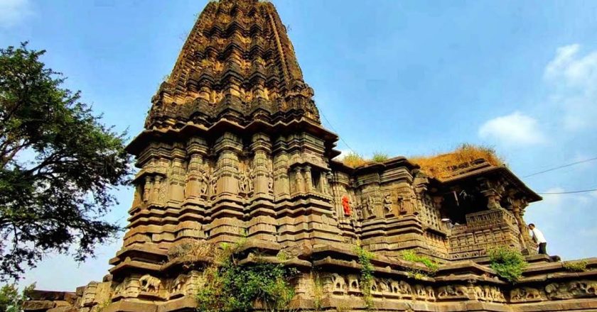 परभणी जिल्ह्यातील गुप्तेश्वर मंदिराच्या जिर्णोद्धारासाठी २१ कोटींचा निधी उपलब्ध करून देणार: मुनगंटीवार