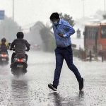 राज्यात मुसळधार पावसाचा इशारा, माना टाकू लागलेल्या पिकांना मिळणार जीवदान; वाचा तुमच्या भागात कसे असेल पाऊसमान?