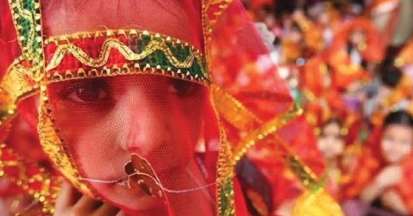 अक्षय तृतीयेचा मुहूर्तावर अनेक बालविवाहांचा बार उडण्याची शक्यता, आपल्या परिसरात असे विवाह तर होत नाहीत ना? ‘येथे’ साधा तत्काळ संपर्क!