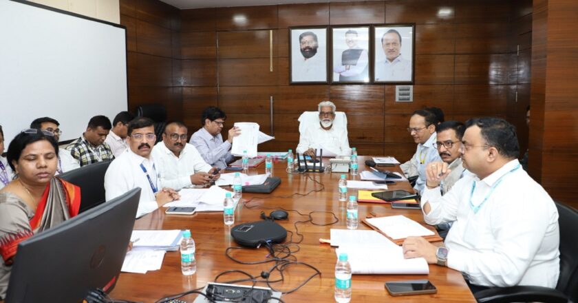 आता प्रत्येक शाळेत लागणार विद्यार्थ्यांसाठीच्या प्रमुख पाच ते सहा योजनांची माहिती देणारे फलक!