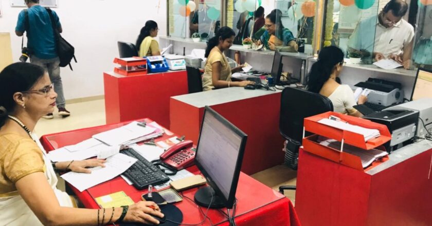 मुंबई महानगर क्षेत्रातील महिला कर्मचाऱ्यांसाठी ‘कम अर्ली-गो अर्ली’ सवलत, राज्यात महिला कर्मचाऱ्यांना १८० दिवस प्रसुती रजा