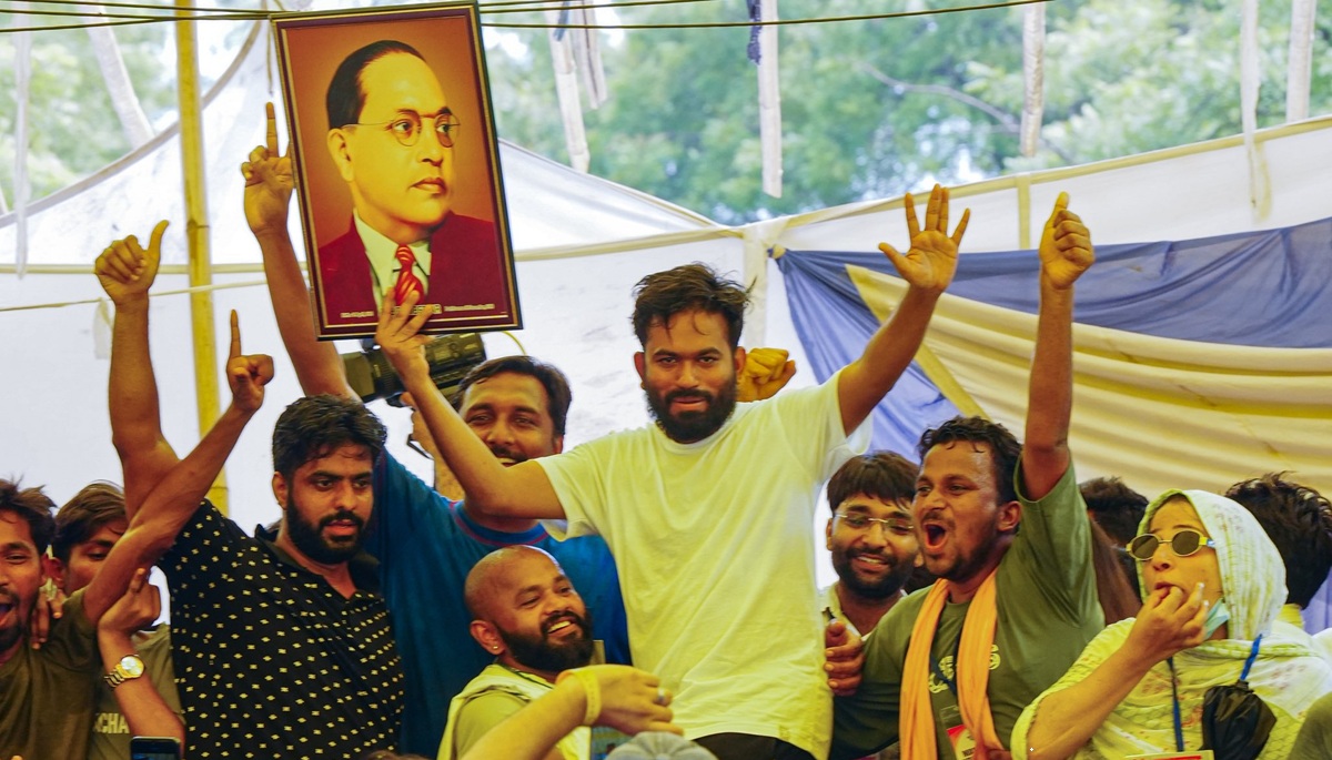 CJP Protest: धर्मेंद्र प्रधान यांच्या राजीनाम्यानंतर केंद्र सरकारकडून तिन्ही मागण्या मान्य, कॉक्रोच जनता पार्टीचे जंतर-मंतरवरील आंदोलन मागे!